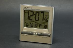 NA-931 ダブルアラーム電波時計 ￥1,788(税込)