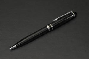 12-01真鍮製黒ラッカー仕上げ ミッドナイトボールペン ￥594(税込)